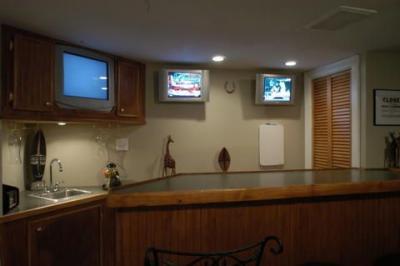 tv bar